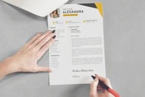 简历照片用什么底色